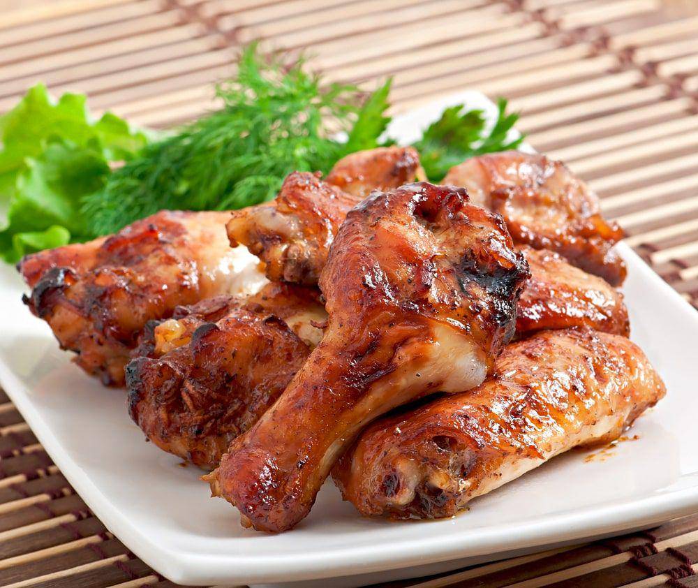 ilustrasi ayam goreng bacem (freepik.com/timolina)