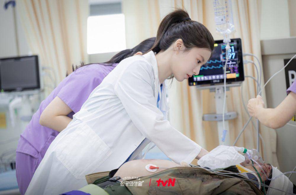 Still cut Resident Playbook (dok.tvN/Resident Playbook)