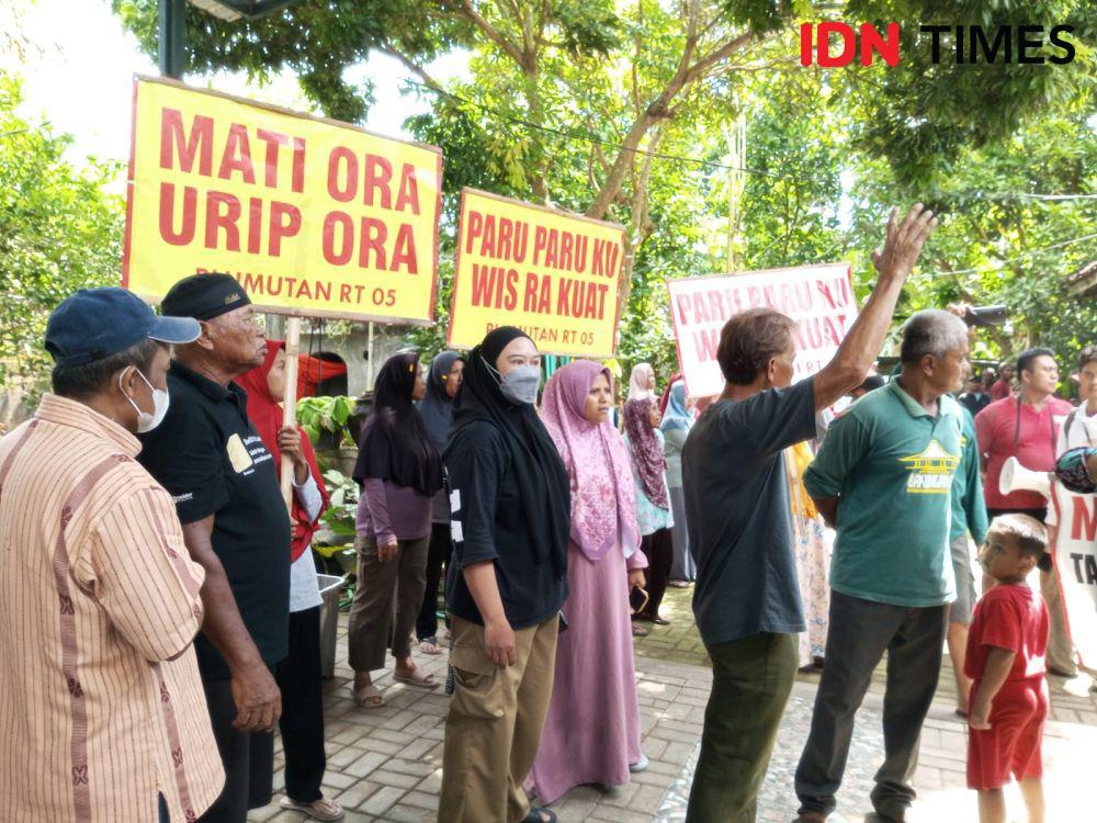 Timbulkan Bau Busuk, Peternakan Babi di Plumutan Bantul Didemo Warga