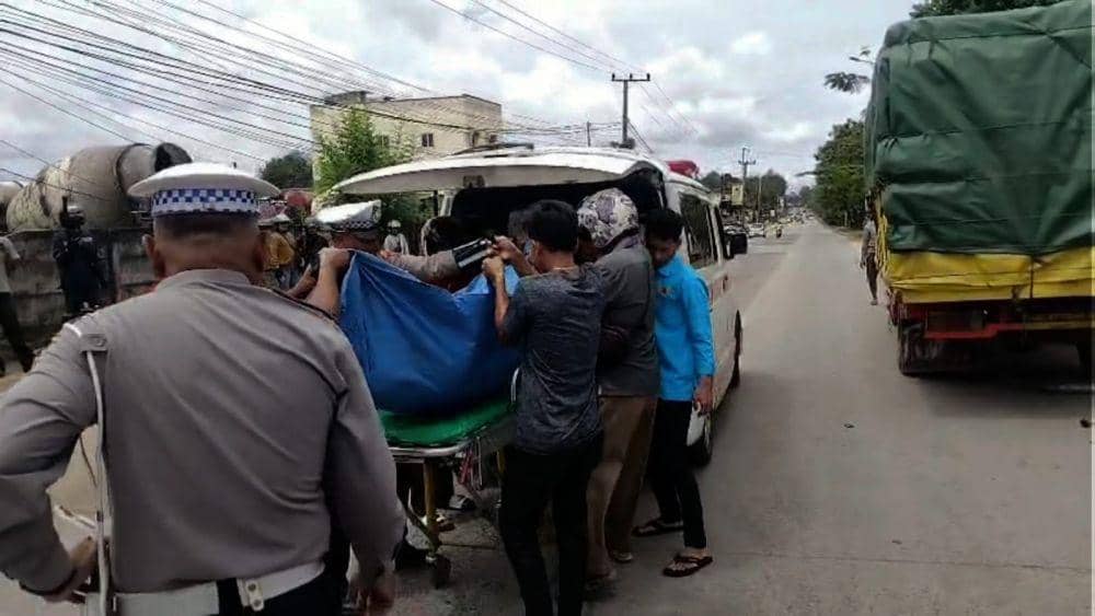Pria Lansia di Palembang Tewas Tertabrak Truk Pengangkut Telur