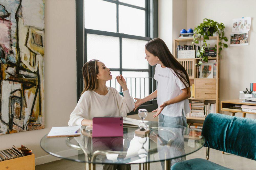 5 Cara Mengkritik Kesalahan Anak dengan Bijak, Arahkan!
