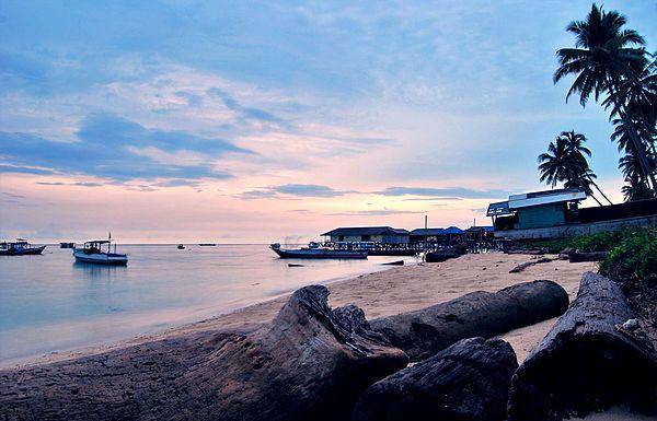 Kepulauan Derawan (https://id.wikipedia.org/)