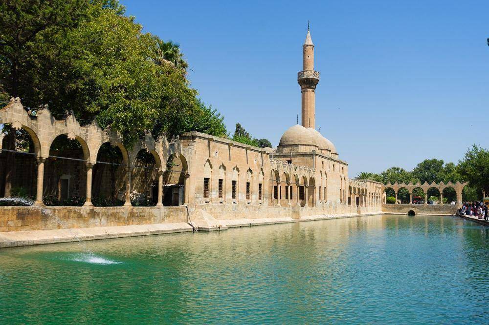 Kolam ikan Balikligol di Sanliurfa Turki (pixabay.com/sulox32)