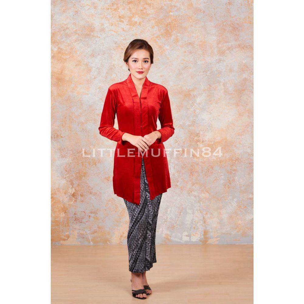 model kebaya kartini panjang (shopee.co.id/Littlemuffin84)