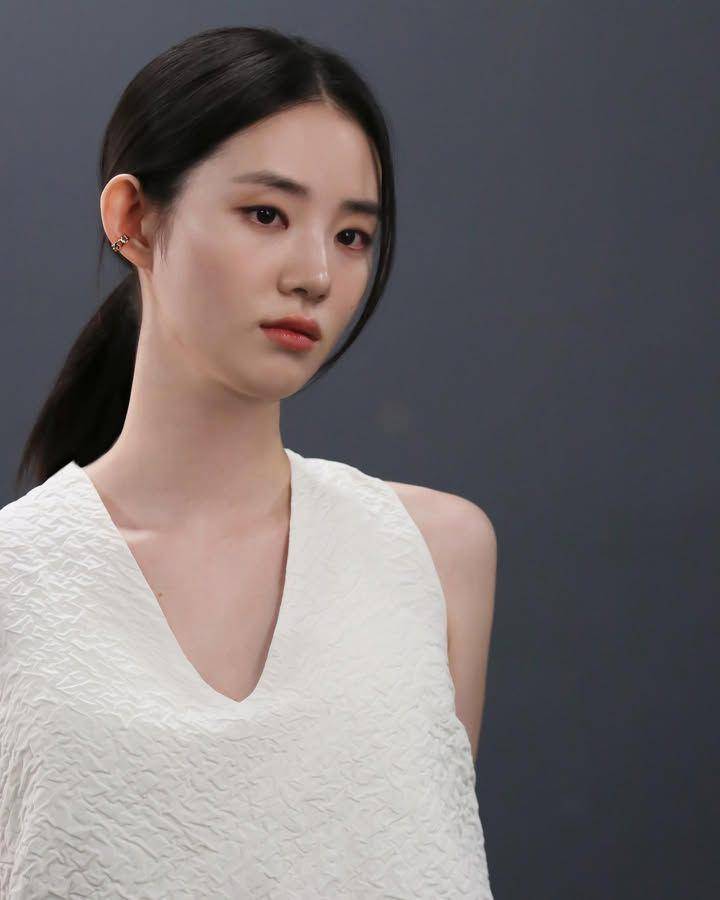 inspirasi makeup Shin Si Ah (instagram.com/shinsiaa__)