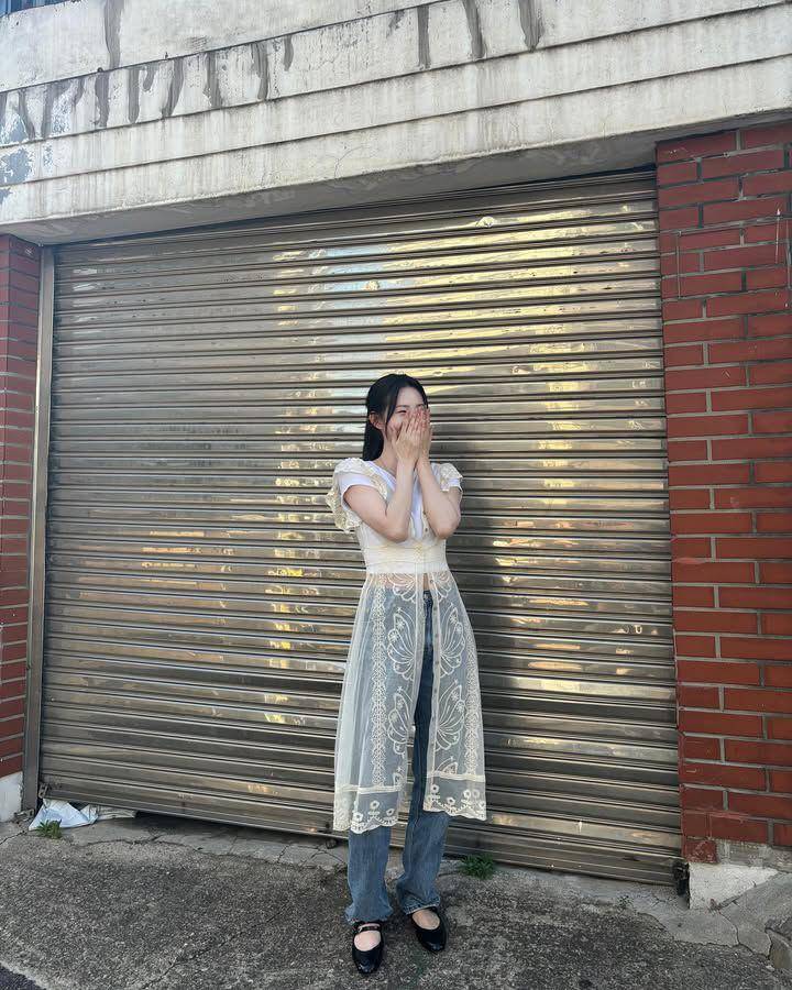 inspirasi OOTD Shin Si Ah (instagram.com/shinsiaa__)