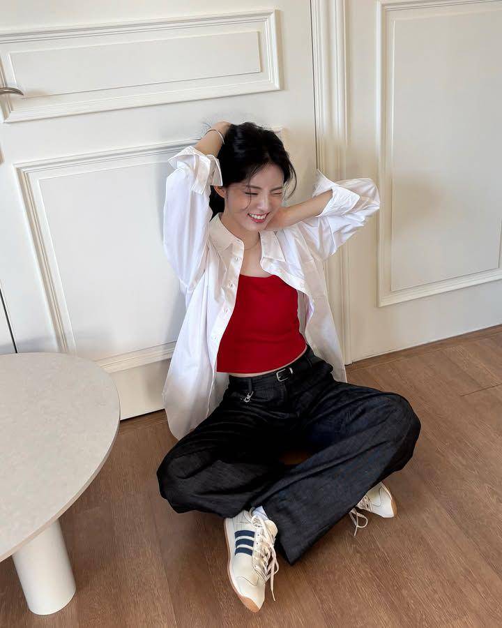inspirasi OOTD Shin Si Ah (instagram.com/shinsiaa__)