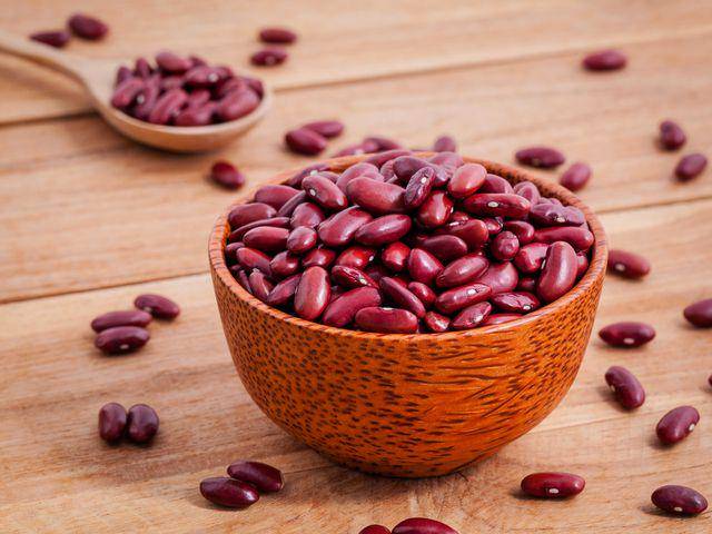 ilustrasi kacang merah (vecteezy.com/Seksak Kerdkanno)