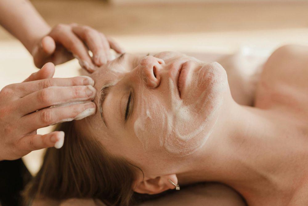 Seberapa Sering Kamu Harus Melakukan Facial Wajah? Perhatikan!