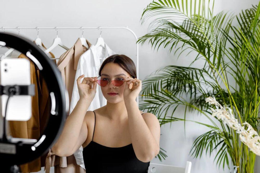 5 Cara Investasi Diri Biar Gak Gampang Dianggap Remeh