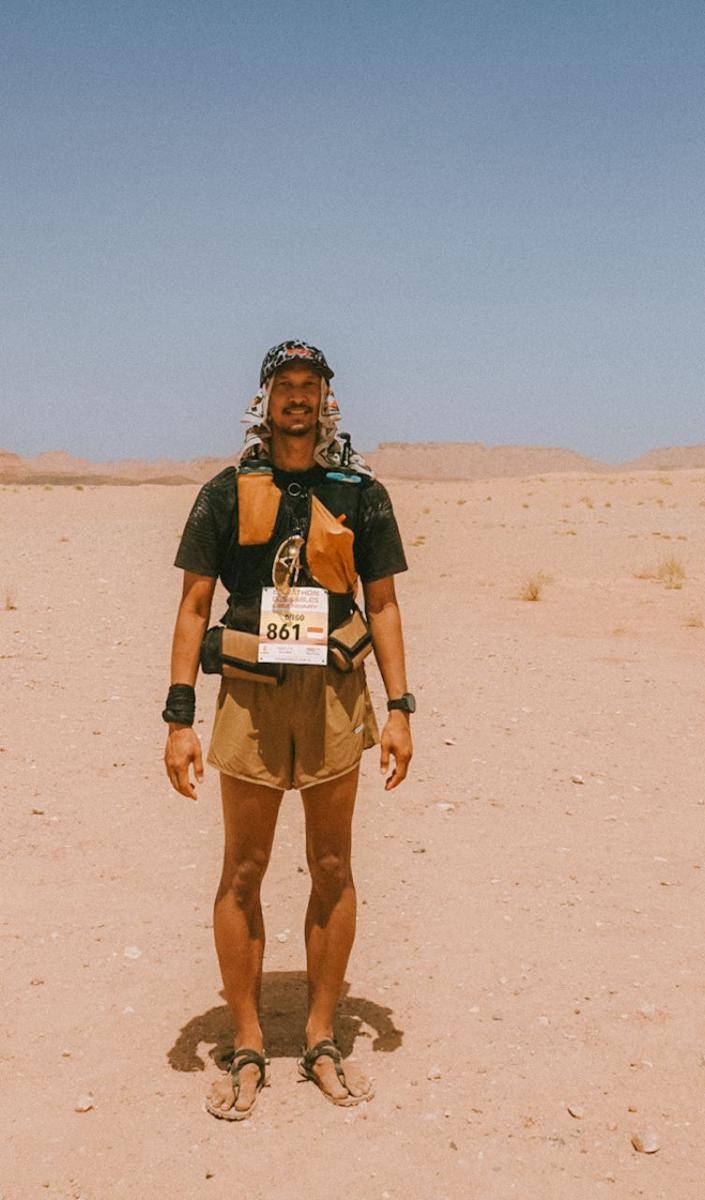 Potret Diego adik Andien Aisyah Berhasil Marathon di Gurun Sahara (Dok. Pribadi Diego Yanuar)
