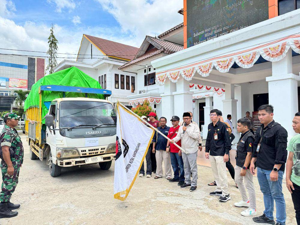 KPU Kukar mulai mendistribusikan logistik untuk PSU mulai Rabu (16/4/2025). (Dok. Istimewa)