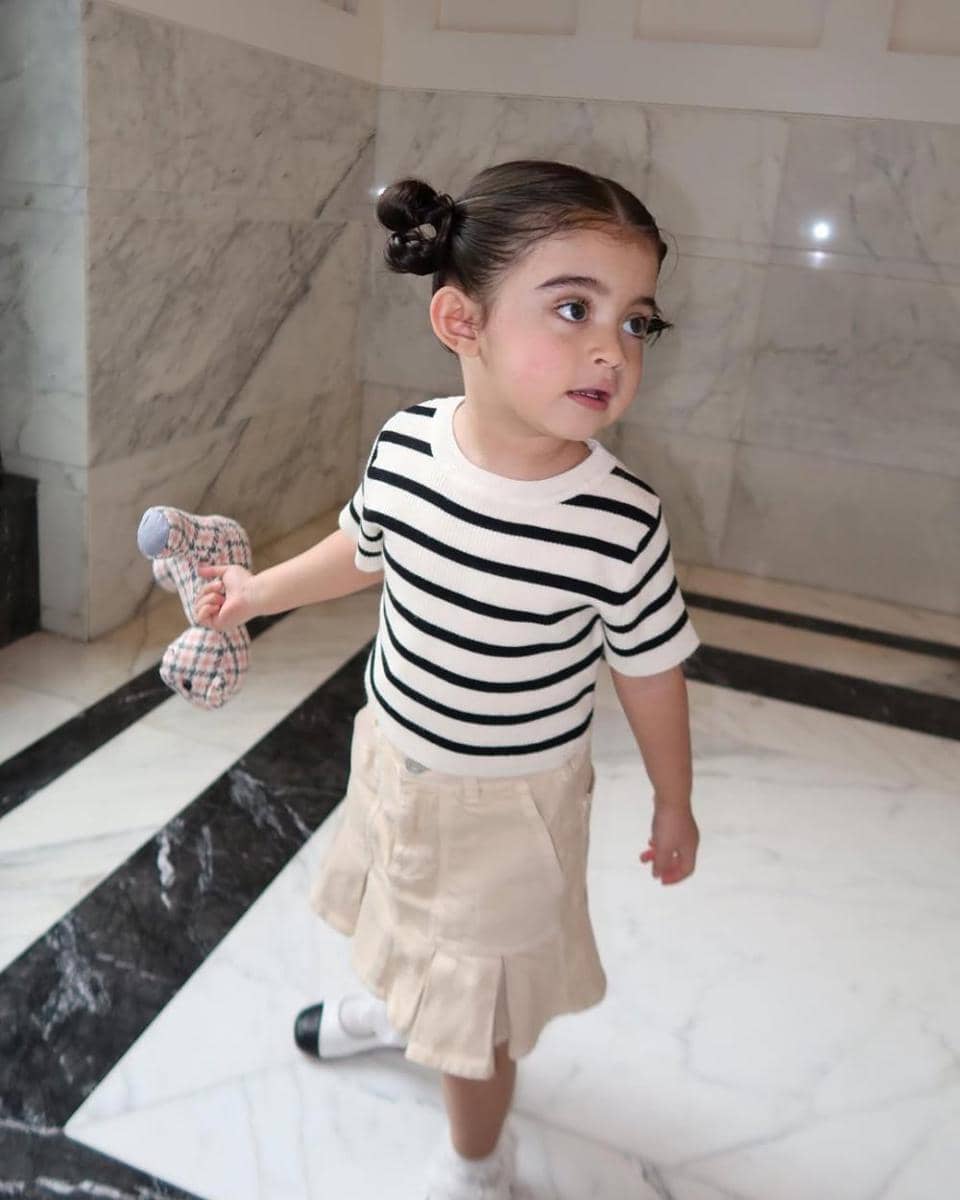 potret ide OOTD ala Guzel anak Ali Syakieb dan Margin Wieheerm