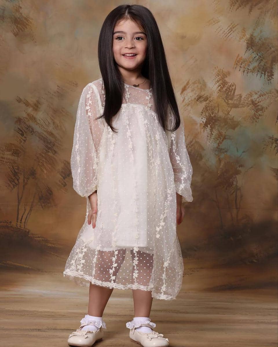 potret ide OOTD ala Guzel anak Ali Syakieb dan Margin Wieheerm