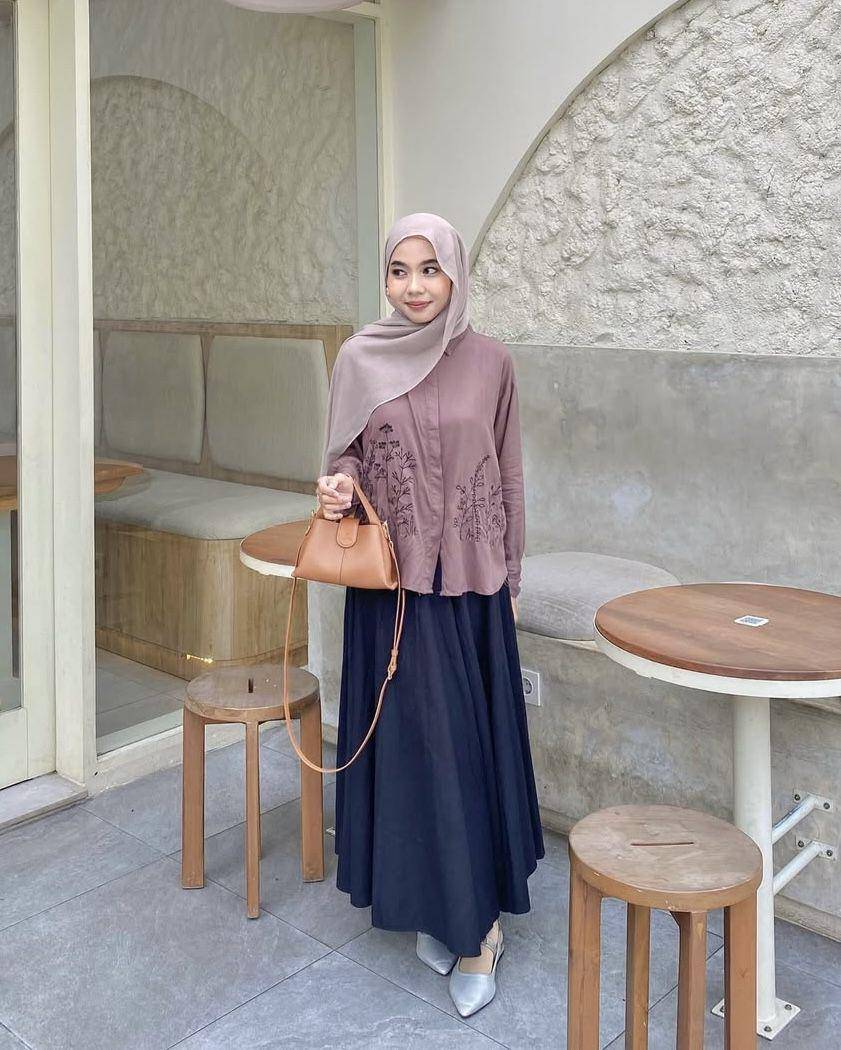 potret ide OOTD nuansa earth tone favoritnya cewek bumi ala Nasya Rahmanda (instagram.com/nasya_rhmd)
