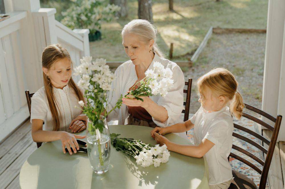 Ilustrasi grandma hobbies (pexels.com/cottonbro studio)