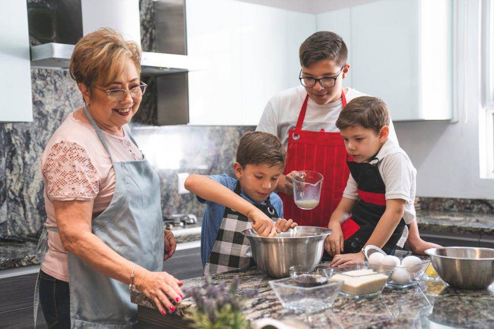 Ilustrasi grandma hobbies (pexels.com/Los Muertos Crew)