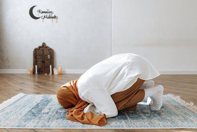 ilustrasi ibadah ramadan (pexels.com/Thirdman)