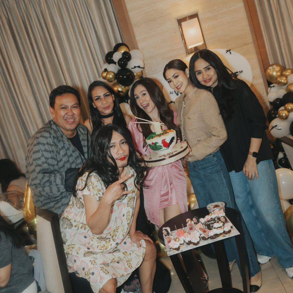 potret ulang tahun ke-44 Wulan Guritno (instagram.com/wulanguritno)