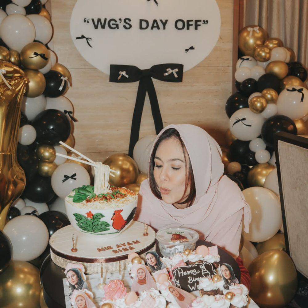 potret ulang tahun ke-44 Wulan Guritno (instagram.com/wulanguritno)
