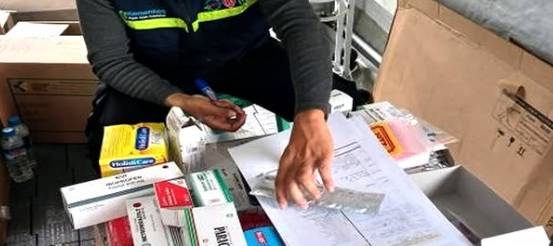 Emergency Medical Team (EMT) atau Tim Medis yang tergabung dalam Tim Kemanusiaan Indonesia dalam penugasan penanganan darurat pascagempa yang melanda negara Myanmar (Instagram/bnpb_indonesia)