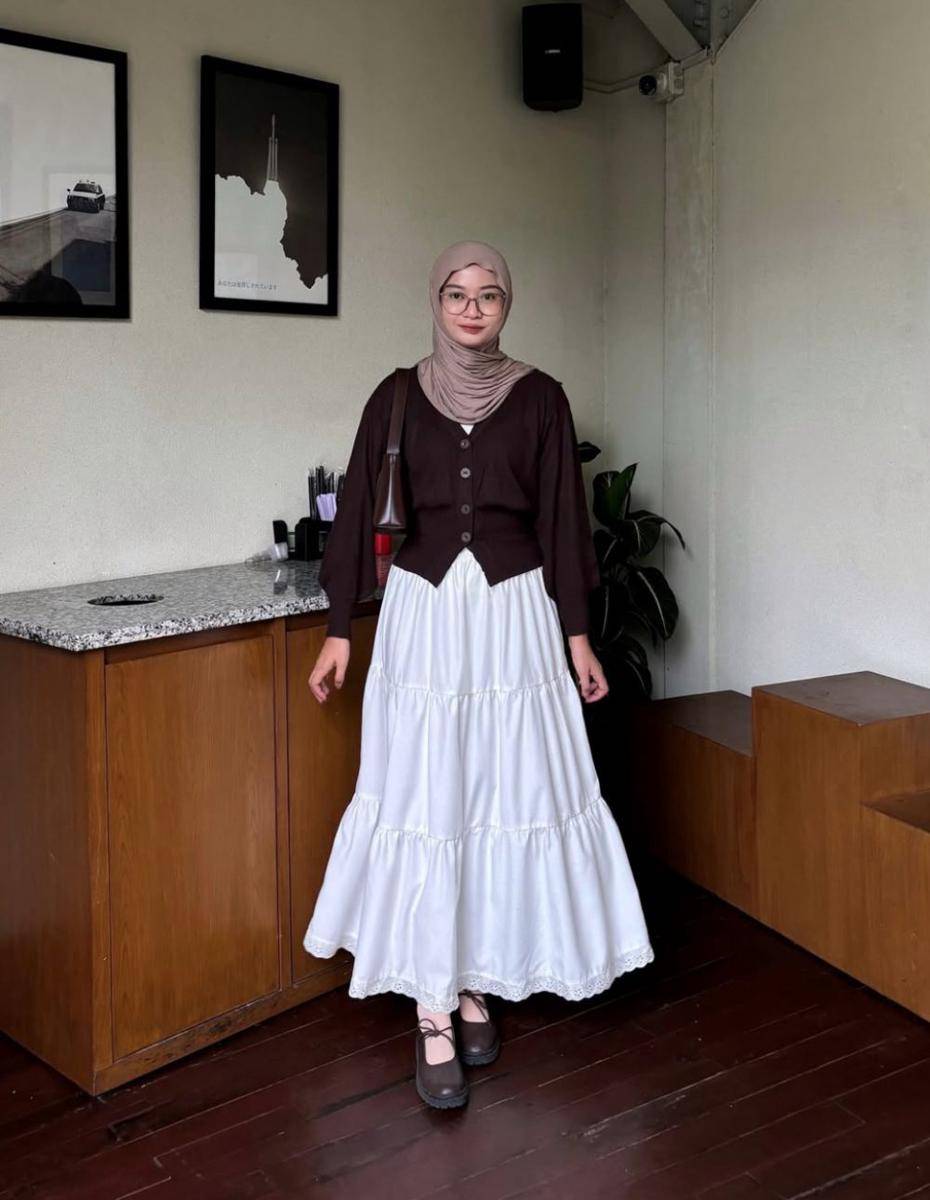 OOTD ala Lutvy Putri (instagram.com/lutvy_putry)