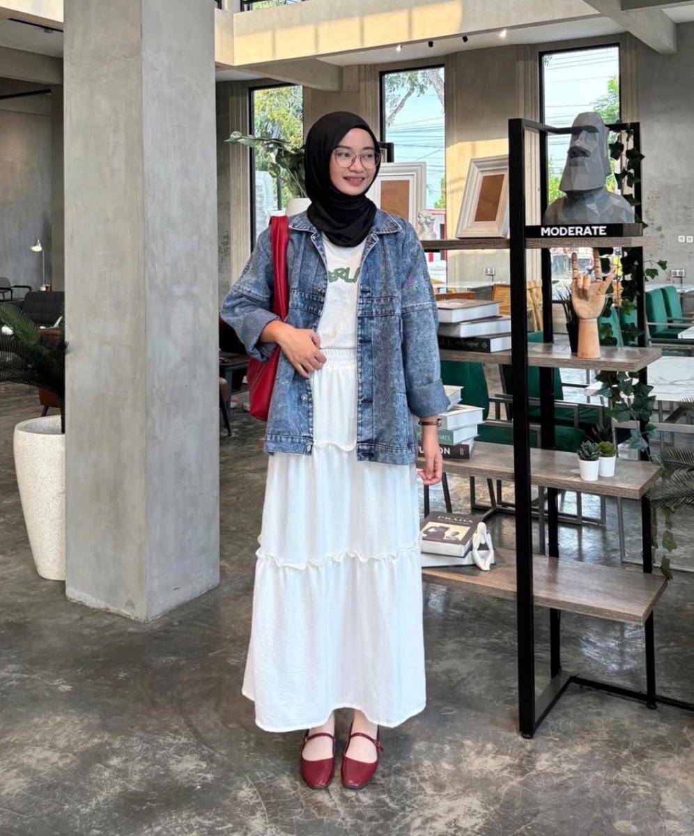 OOTD ala Lutvy Putri (instagram.com/lutvy_putry)
