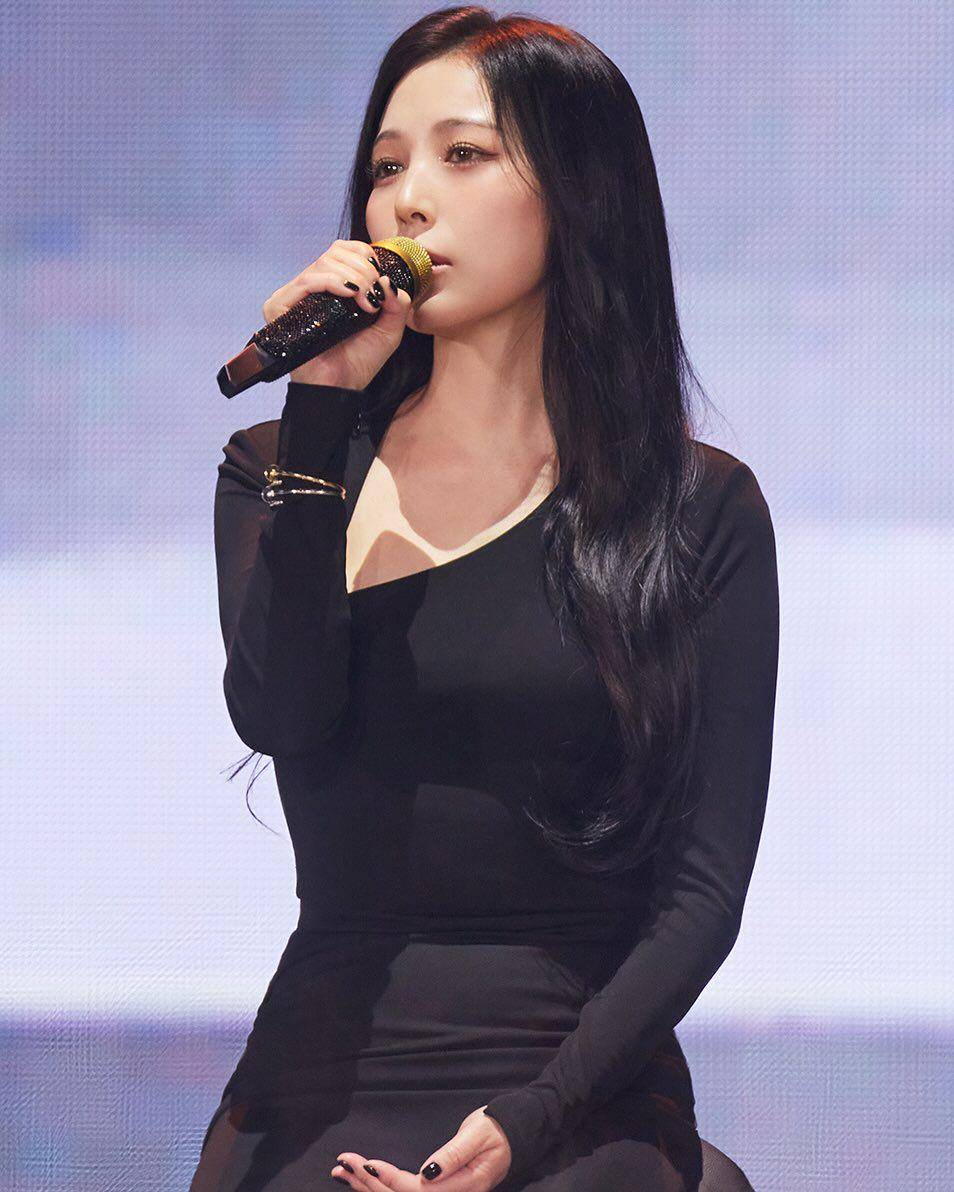 BoA (instagram.com/boakwon)