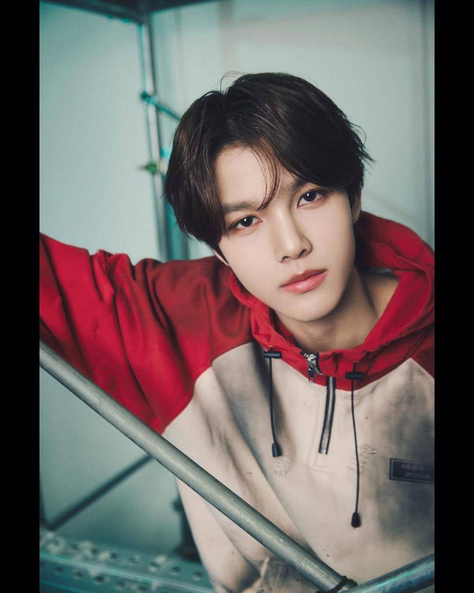 KACHIN SMTR25 United Ver (instagram.com/smtr25_official)