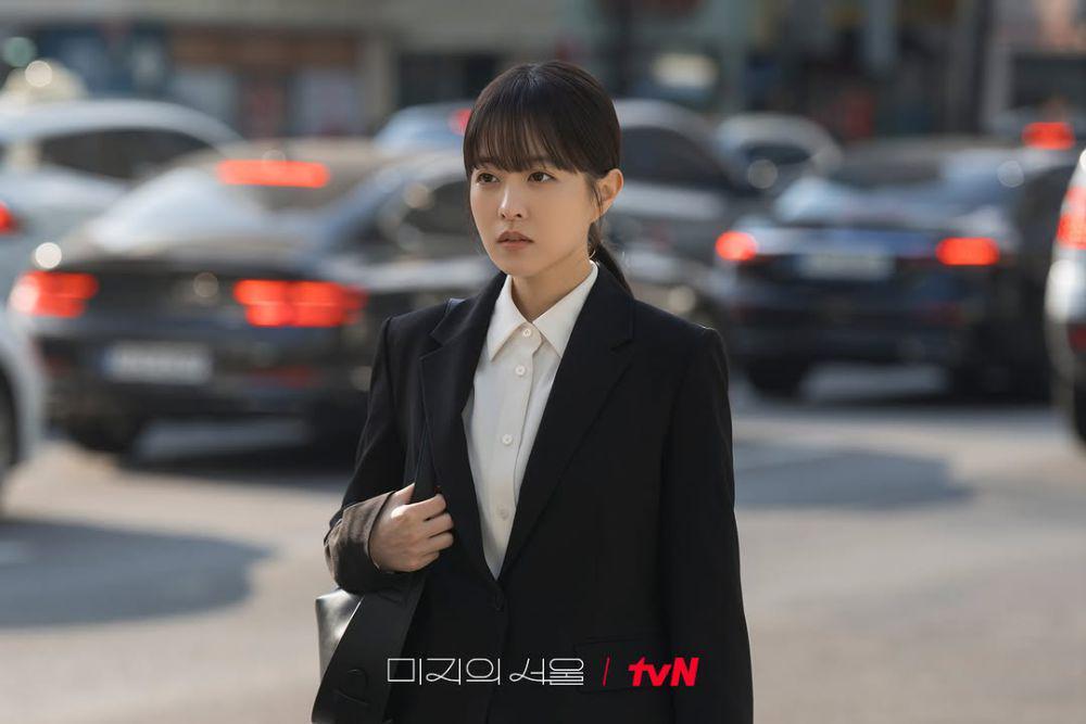 still cut Our Unwritten Seoul (instagram.com/tvn_drama)
