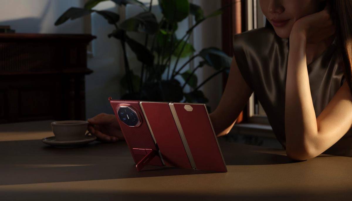 HUAWEI Mate XT
