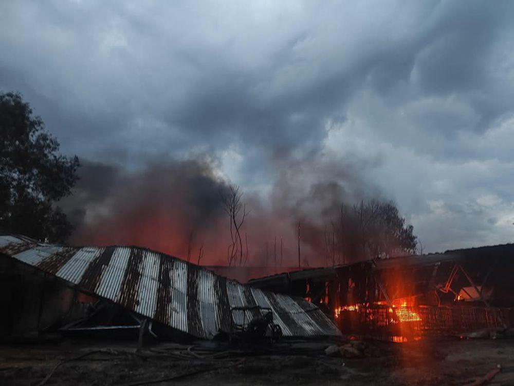 Gudang BBM Ilegal Terbakar di Ogan Ilir, Pemilik Belum Diketahui