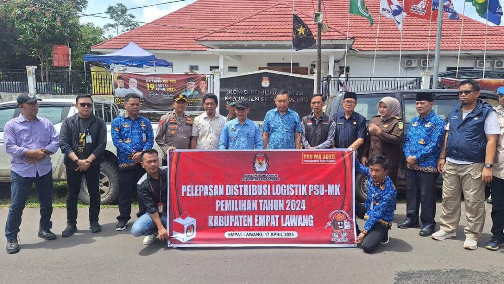 Logistik PSU Empat Lawang sudah mulai didistribusikan ke 10 Kecamatan. (Dok. Protokol Pemkab Empat Lawang)