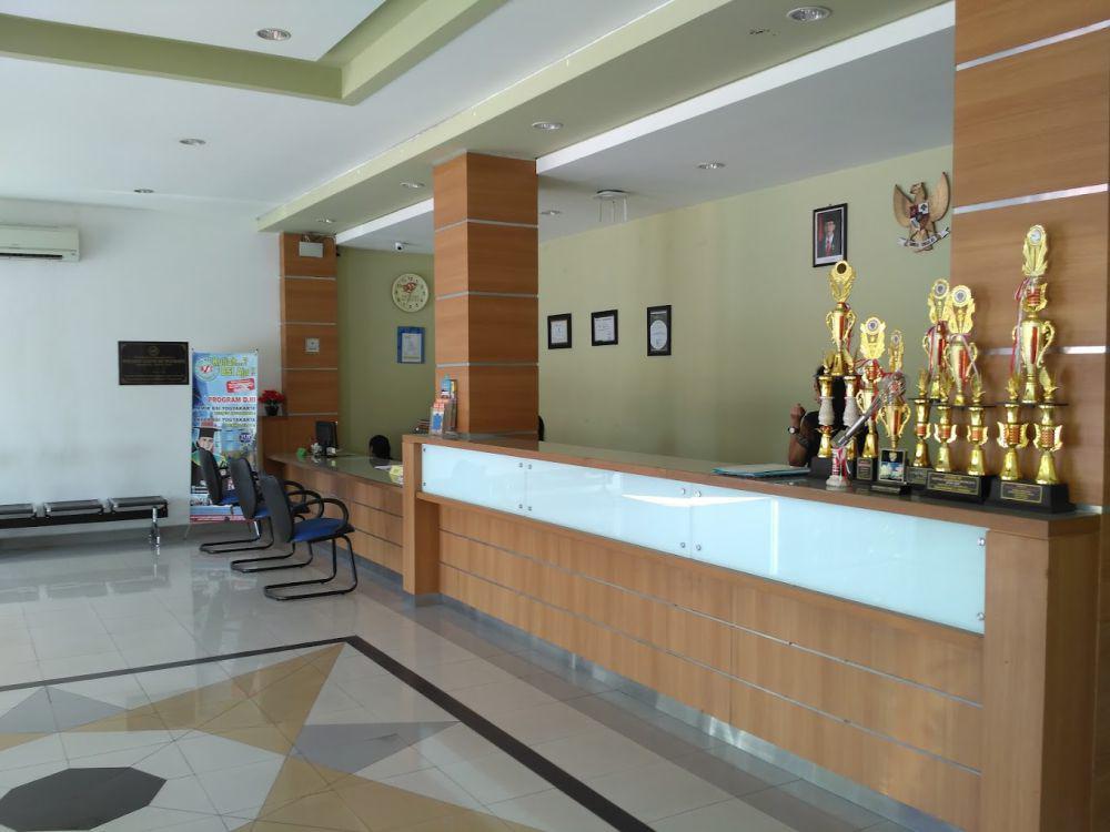 gedung UBSI Yogyakarta (google.com/Universitas Bina Sarana Informatika Kampus Yogyakarta (UBSI Yogyakarta))