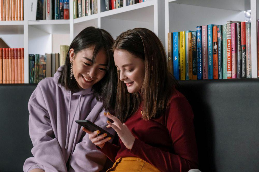 6 Kebiasaan Sepele yang Perlahan Merusak Hidup Gen Z