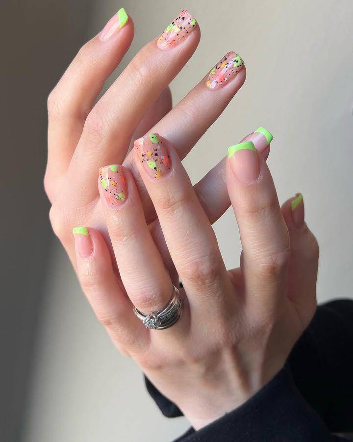 inspirasi squoval nail art (instagram.com/beautyworksbyamy)