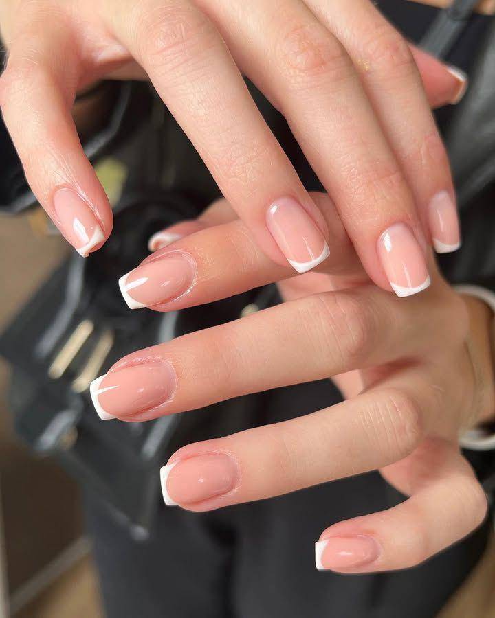 inspirasi squoval nail art (instagram.com/beautyworksbyamy)