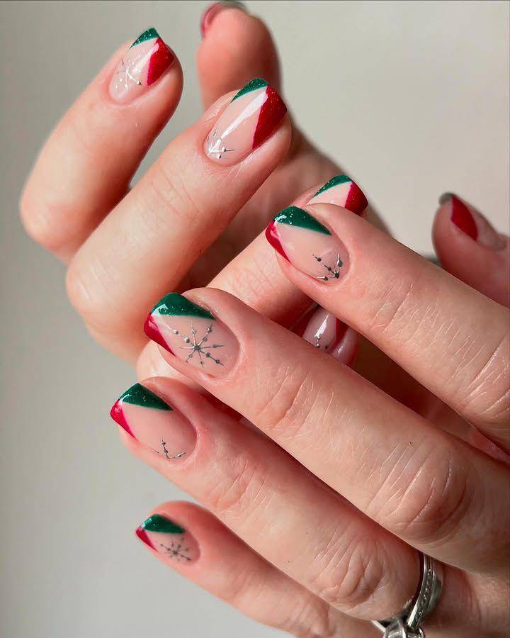 inspirasi squoval nail art (instagram.com/beautyworksbyamy)