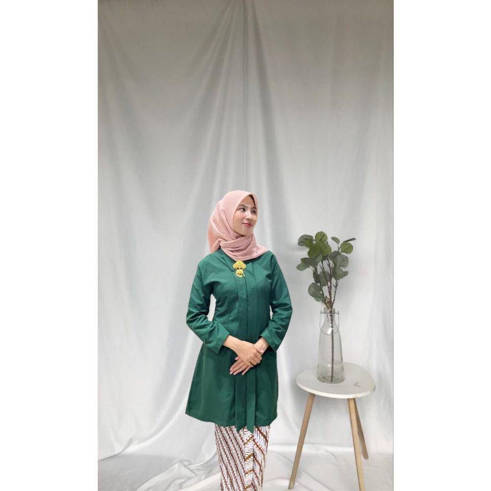 inspirasi model kebaya kartini kain polos (shopee.co.id/Syaamila Kebaya)
