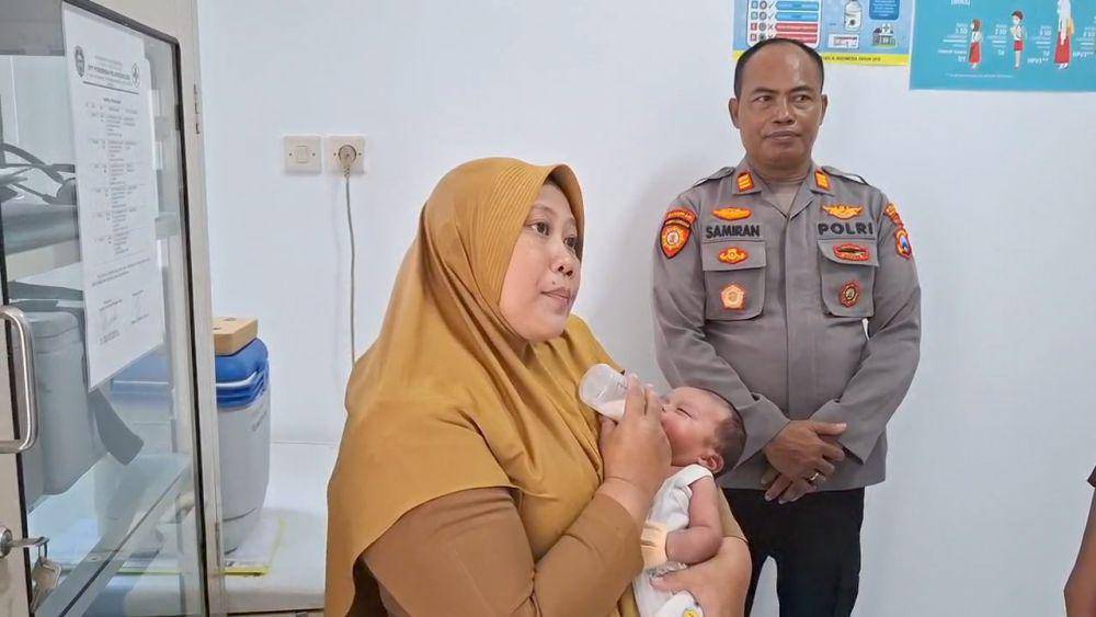 Kondisi bayi laki-laki baik dan sehat dalam perawatan pihak medis. IDN Times/ Istimewa.