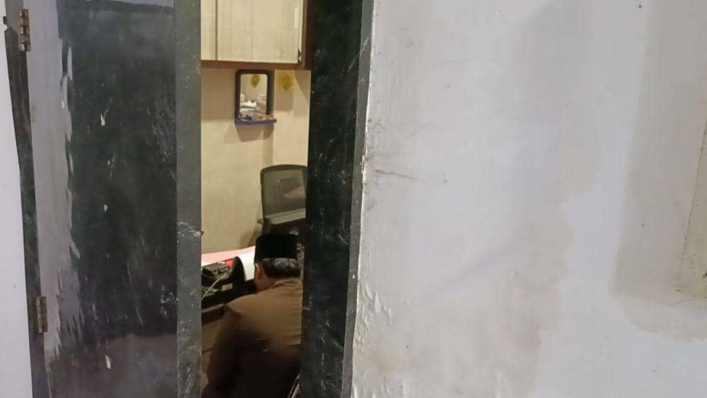 Pelaku saat diperiksa UPPA Satreskrim Polres Tulungagung. IDN Times/ Bramanta Pamungkas