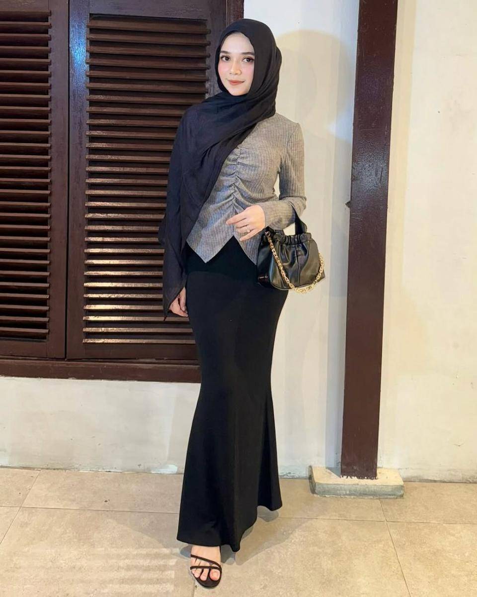 potret ide clean outfit yang elegan ala Yowanda Firdausi (instagram.com/ywndfrds)