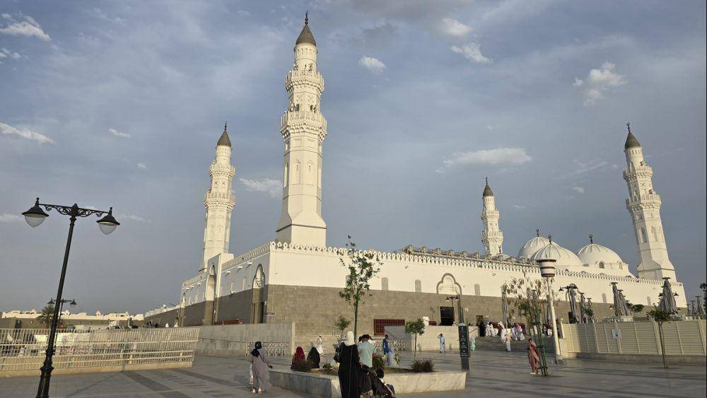 Masjid Quba (https://kemenag.go.id/)