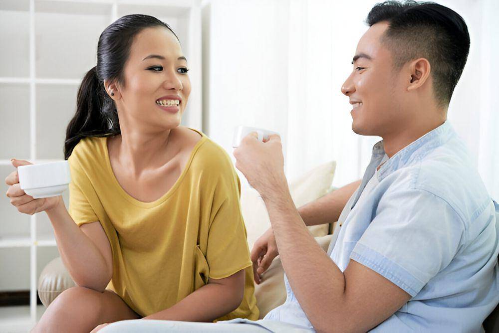 ilustrasi pasangan sedang berbicara (freepik.com/pressfoto)