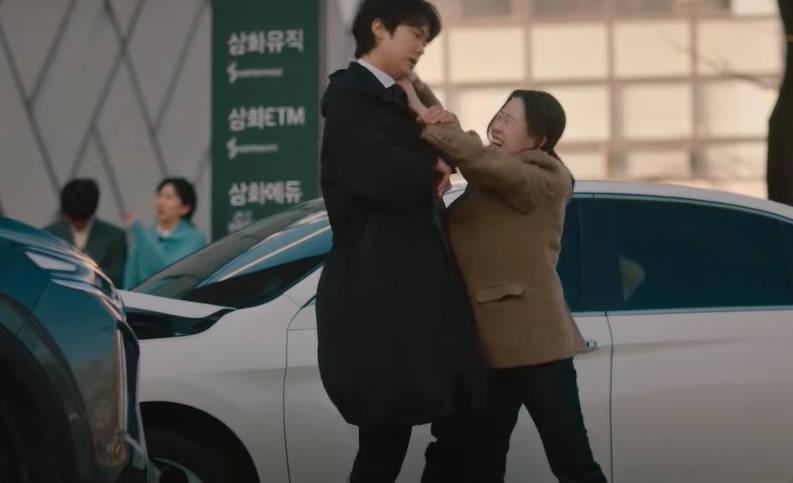 still cut drama Korea Way Back Love (youtube.com/@TVING_official)