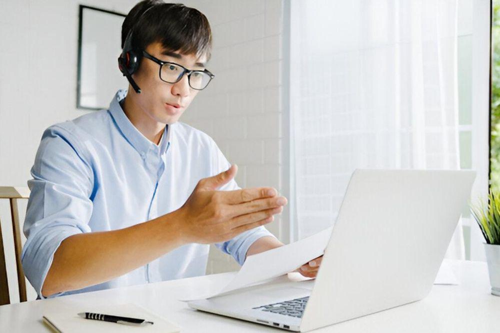 7 Green Note yang Cocok Dipakai Ketika Meeting Online, Auto Wangi!