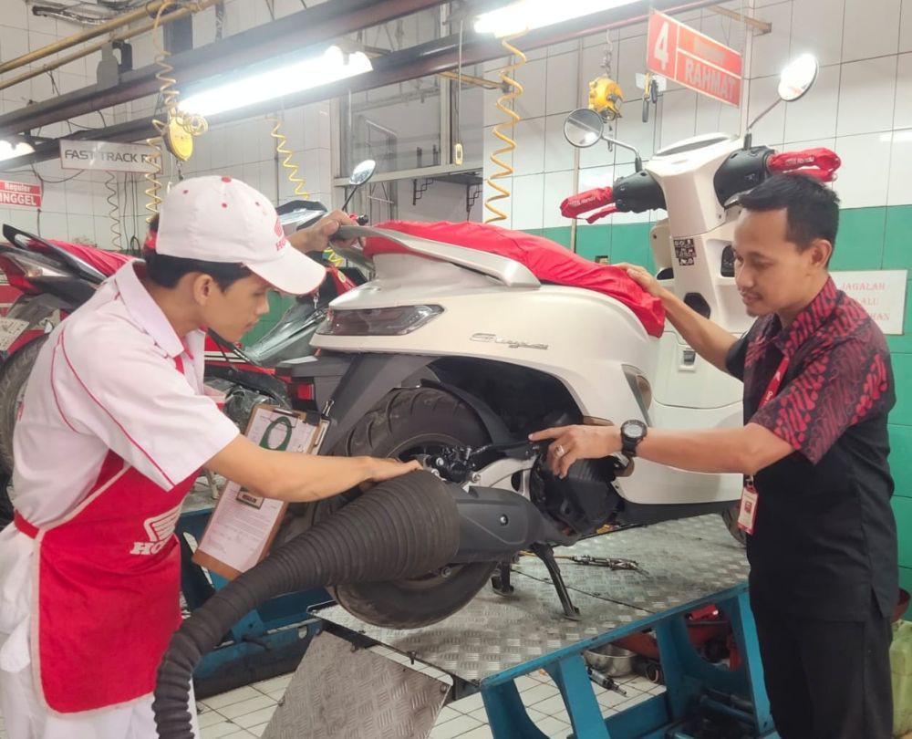 Promo Hari Kartini, Diskon Servis Motor untuk Kaum Hawa