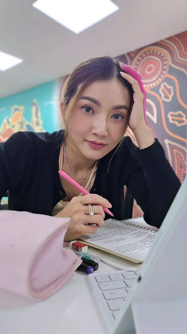 Sarwendah kuliah S1 (Instagram.com/sarwendah29)