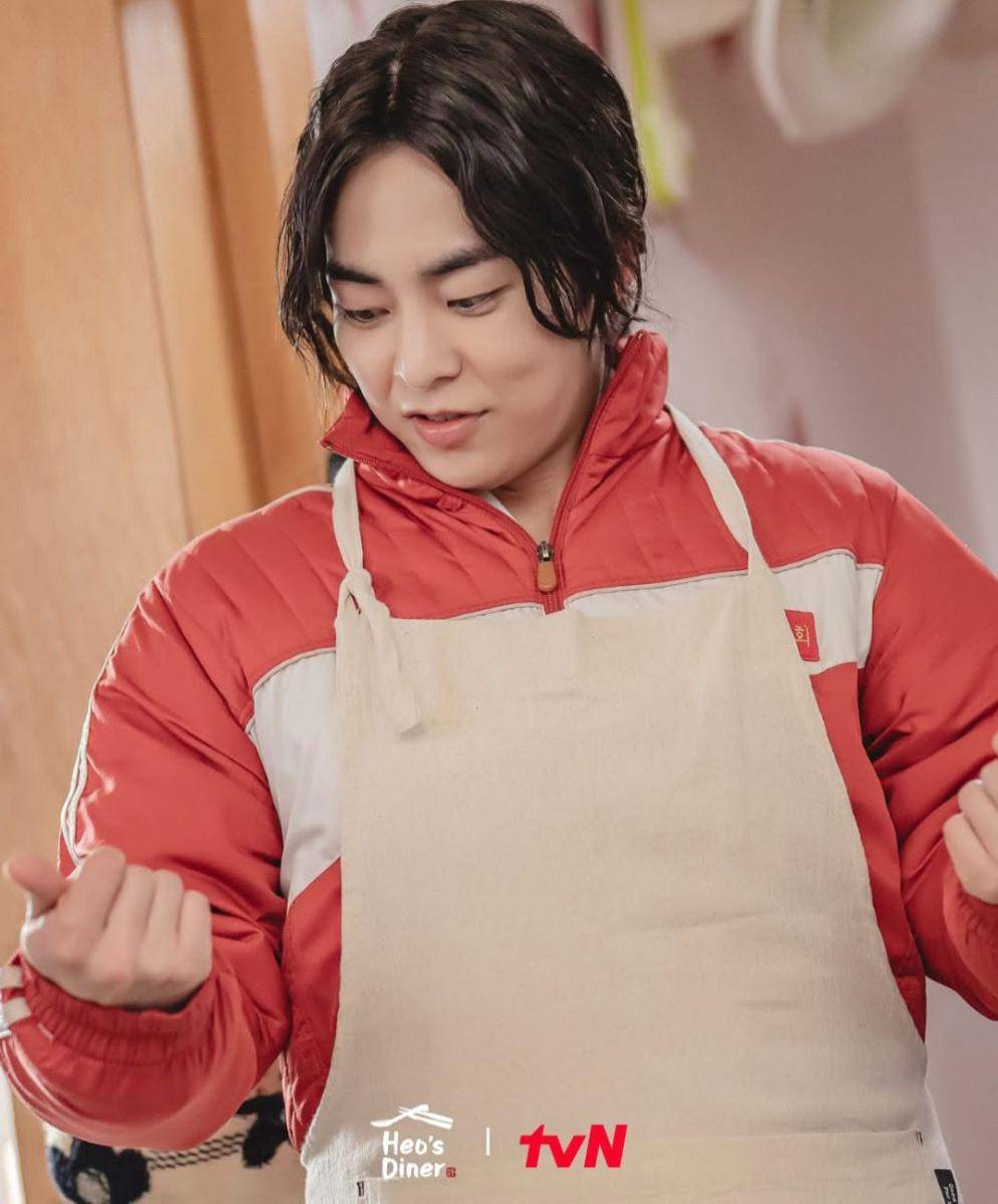 Still cut Heo's Diner (instagram.com/tvn_asia)