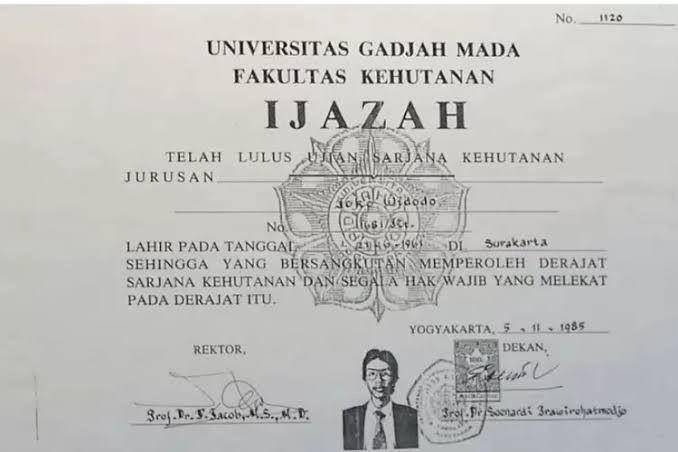 Dokumen salinan yang diklaim ijazah sarjana dari Fakultas Kehutanan UGM. (Dokumentasi Istimewa)